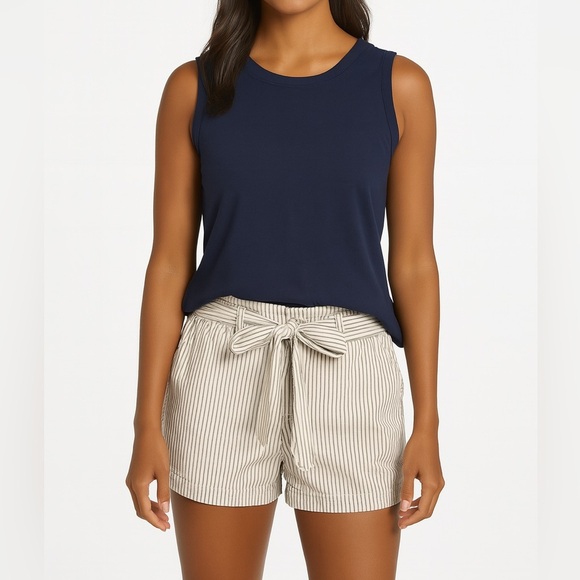 Striped High-Waisted Women's Shorts - Picture 1 of 4